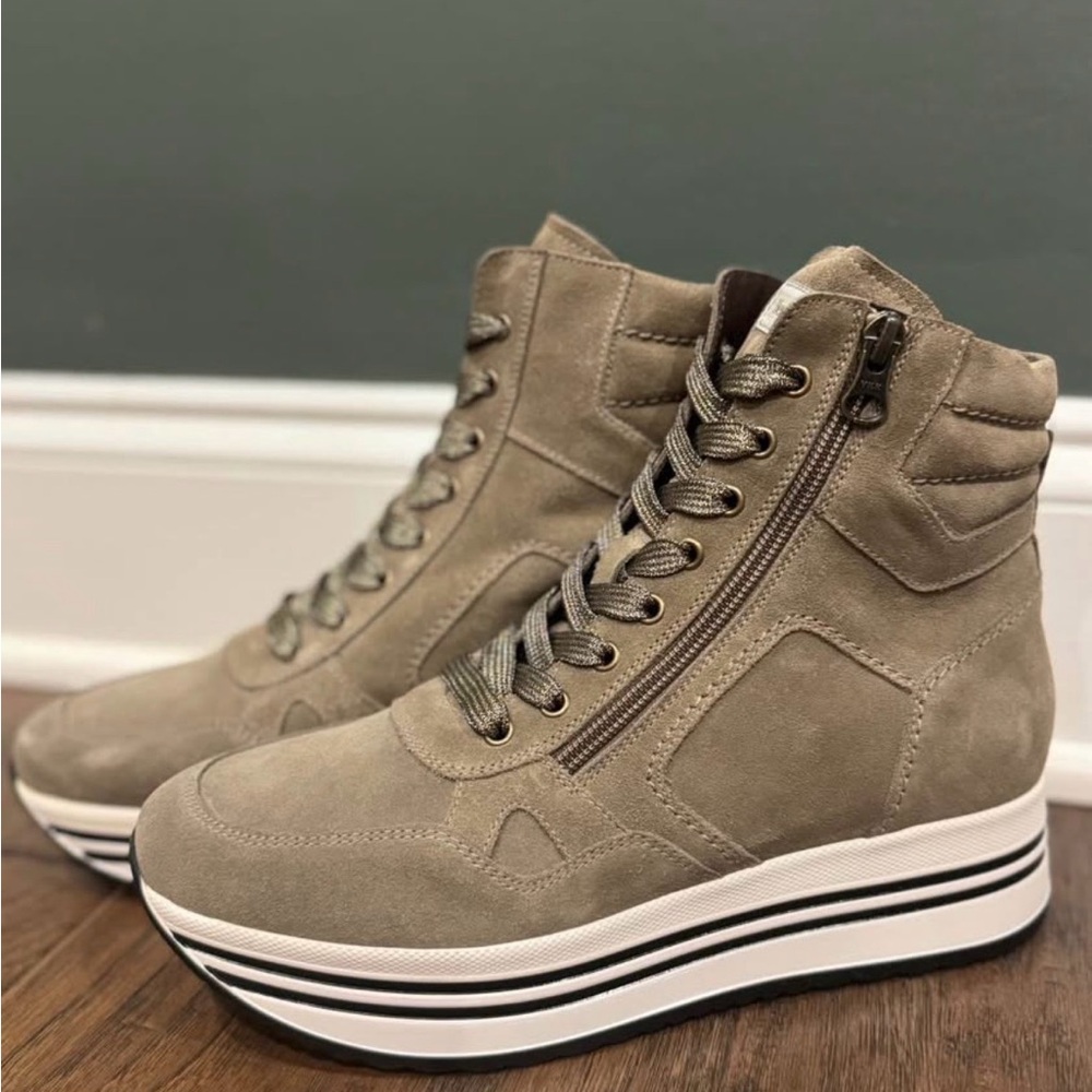 Nero Giardini Taupe Platform High-Top Sneakers